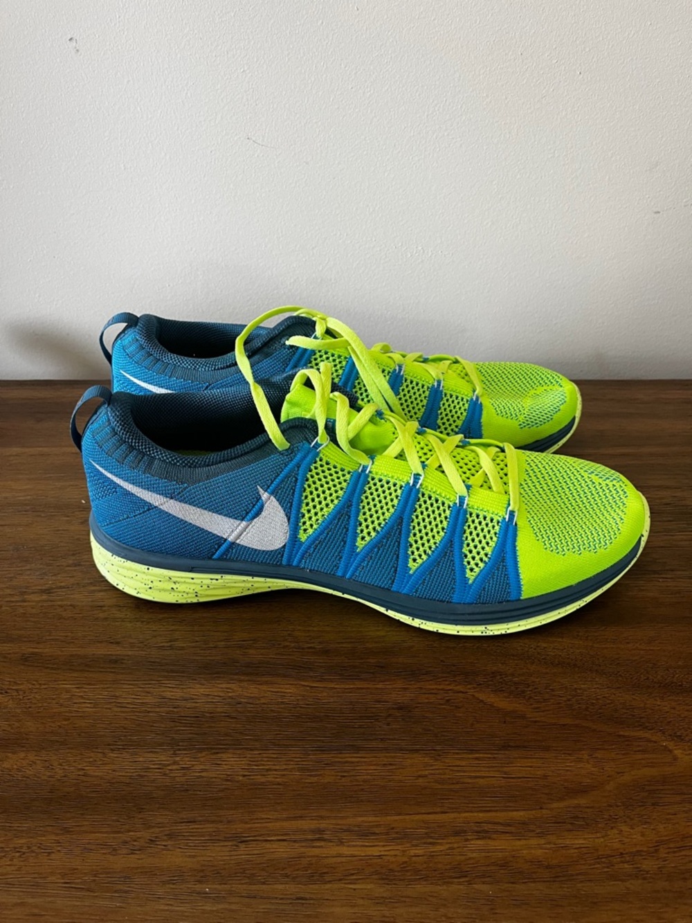 Nike Flyknit Trainer 532984-700 Volt Blue Men’s Size 11 Running Shoes 2013
